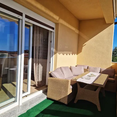 Apartament Mare-peroj