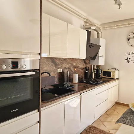 Mare-peroj Apartment *